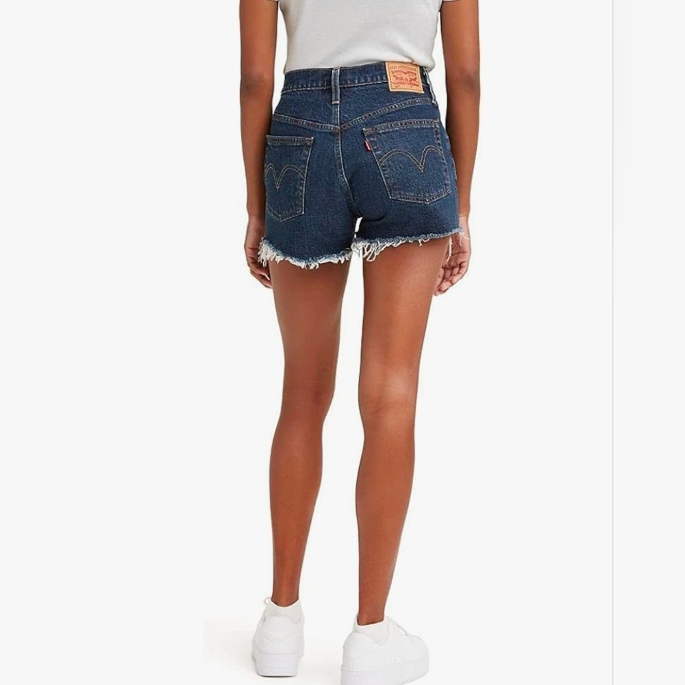 NWOT Levi's 501 Original Fit High Rise Women's Shorts Sz 30
